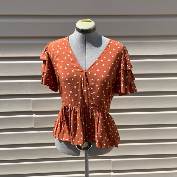 Madewell Tiered-Sleeve Peplum Top in Inkspot Dot Women’s Size 6 - Picture 3 of 9